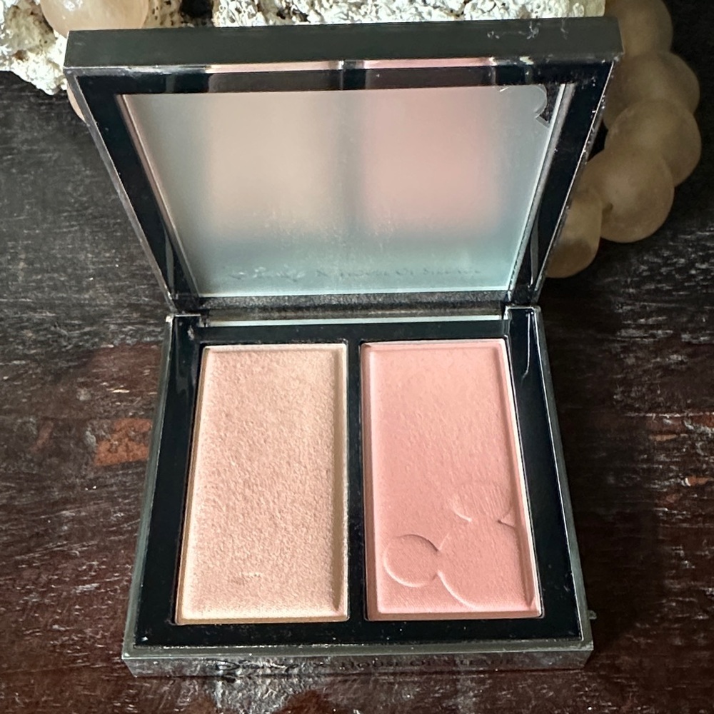 House of Sillage Disney blush/ highlighter